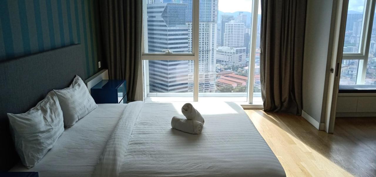 The Platinum Klcc Suites By Whitfield Kuala Lumpur Exterior foto